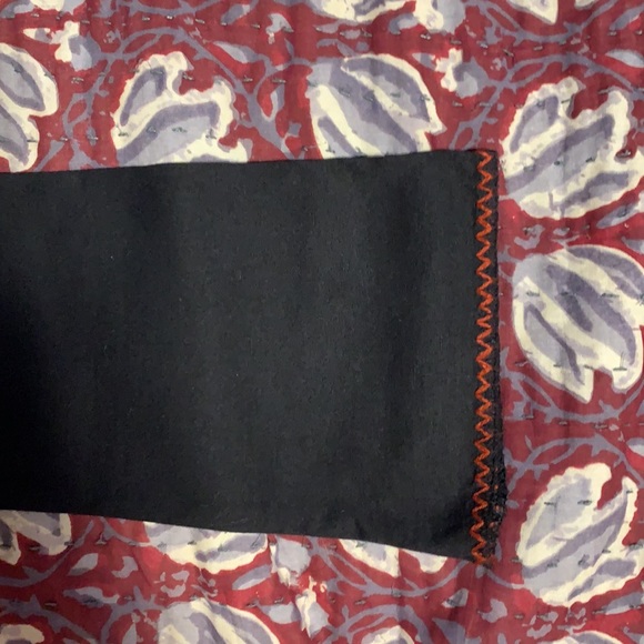 NEW w tags DKNY black flowered top, size petite - Picture 6 of 9